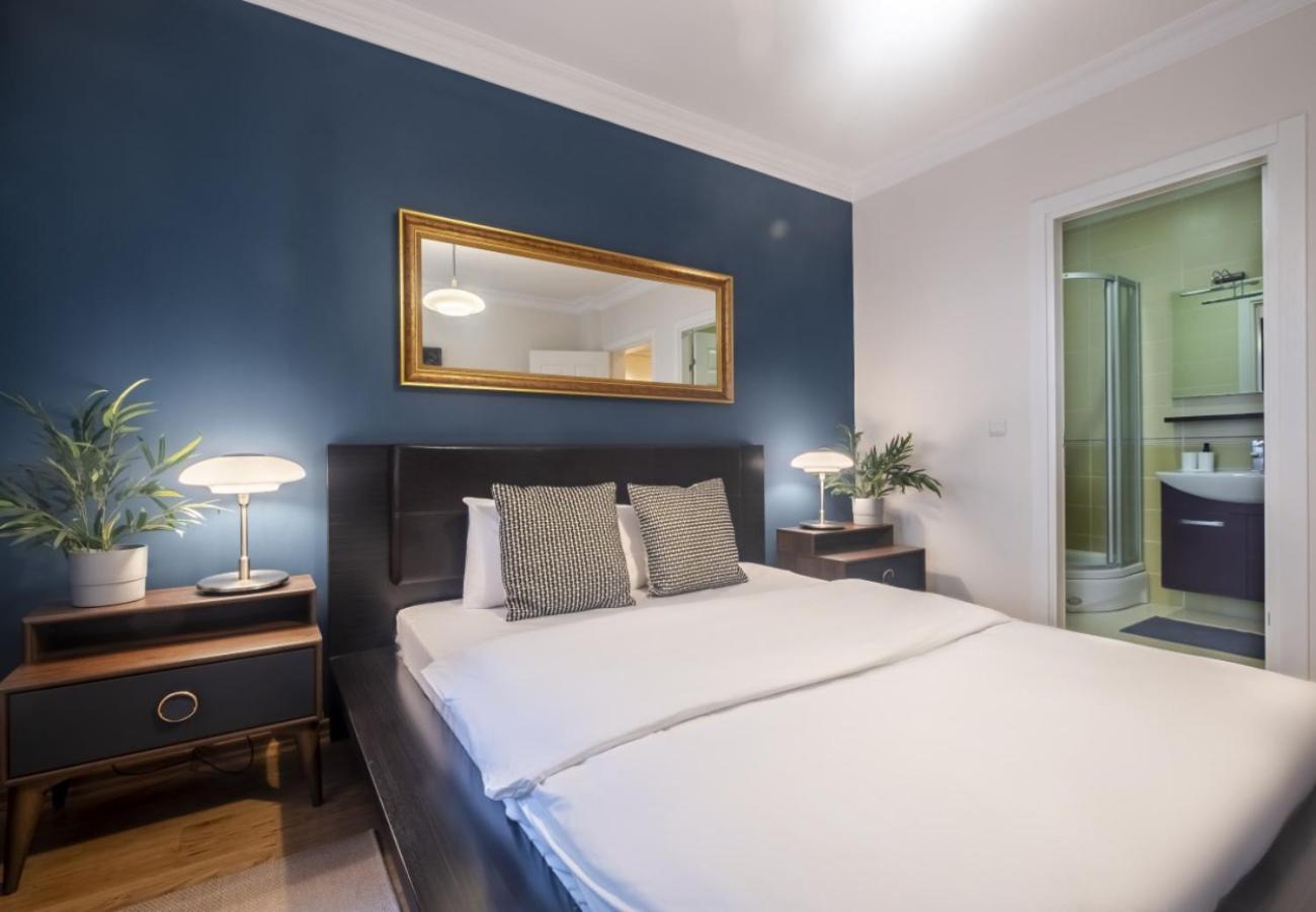 Exclusive Flat With Balcony In Nisantasi Apartment Istanbul Bagian luar foto